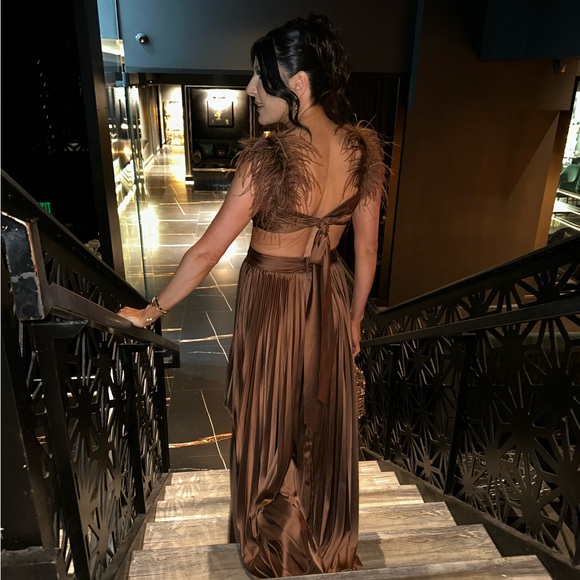 Mac Duggal Ieena pleated chocolate dress size 4 - Picture 2 of 6